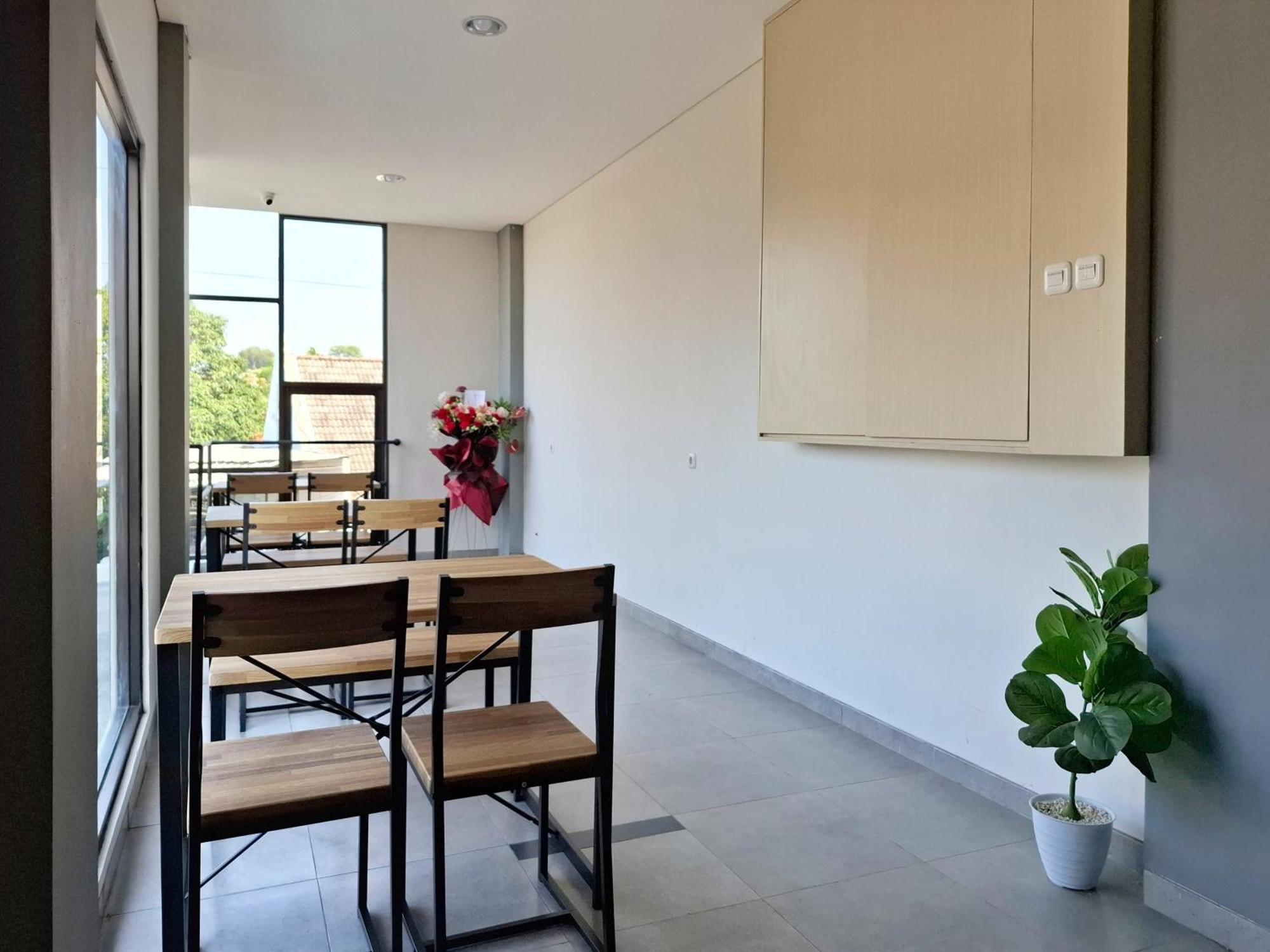 Grand Valora Near Sam Poo Kong Mitra Reddoorz Semarang